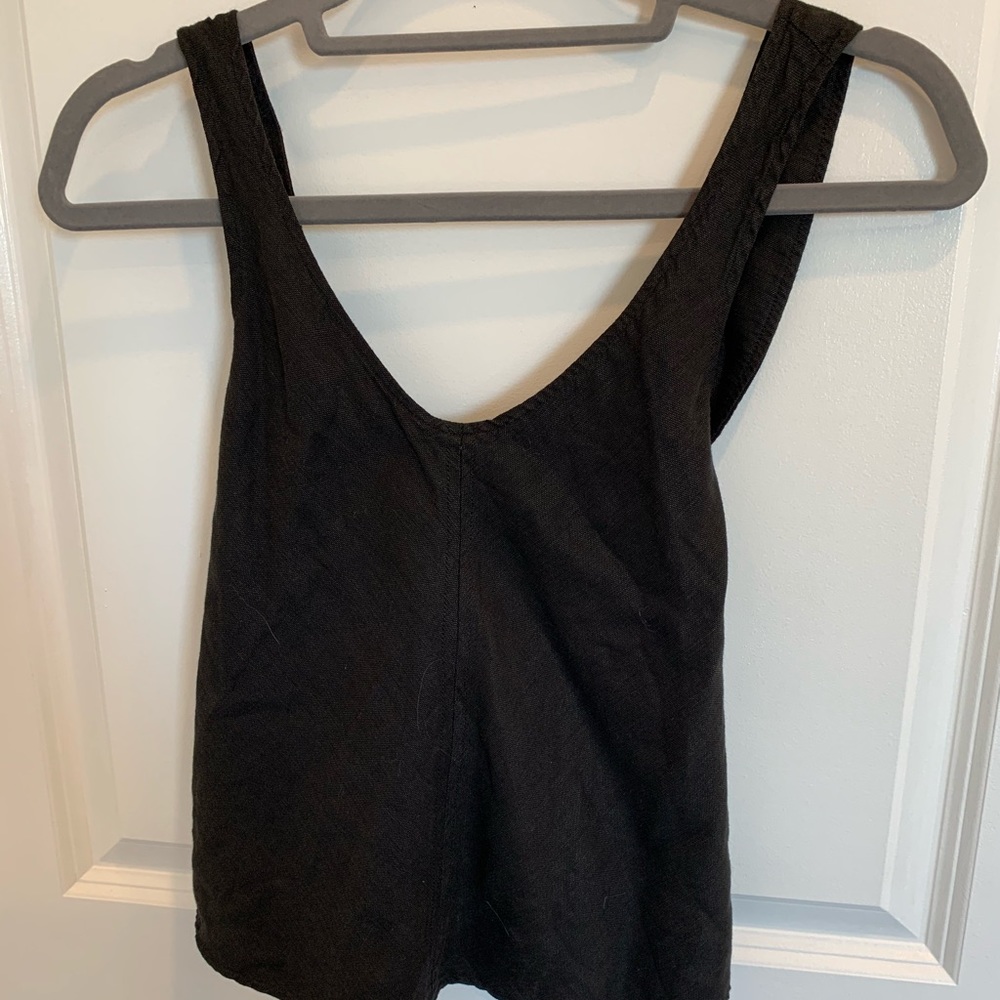 Aritzia/ Wilfred black tank with open back
